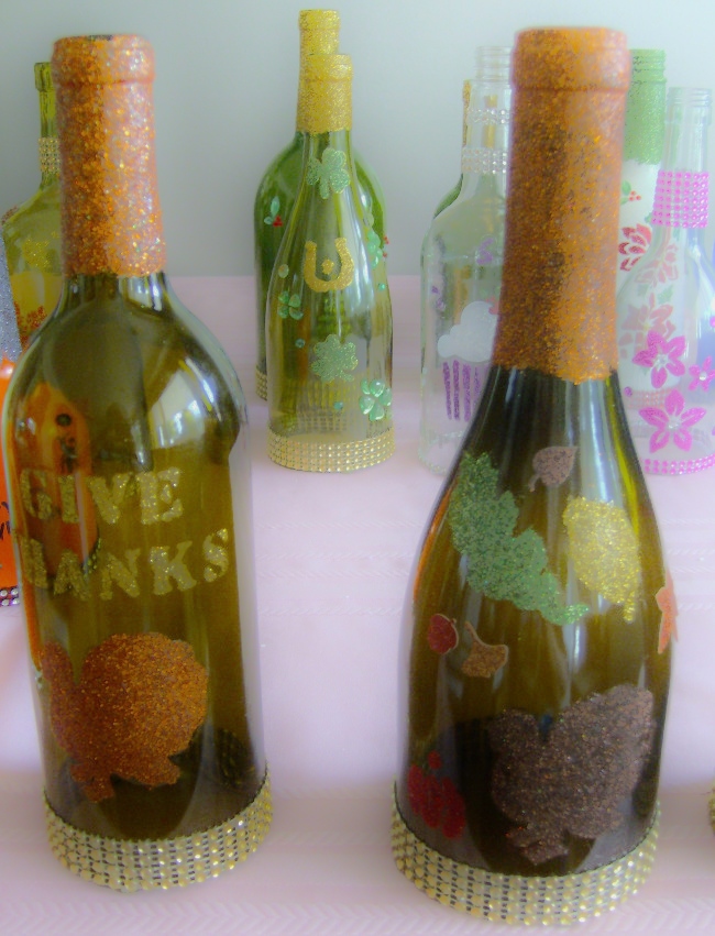 Decorating Glass Bottles with Glitter, Decoupage, etc