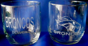 denver-broncos-etched-glass-set