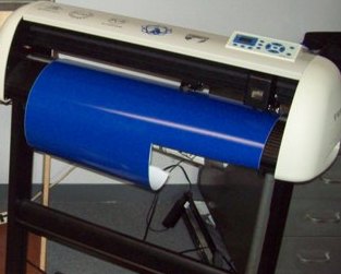 Vinyl cutter used for etching and recommended in Glass Etching Secrets.