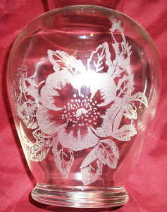A flower pattern engraved on a vase.