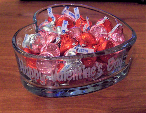 happy valentines day candy bowl