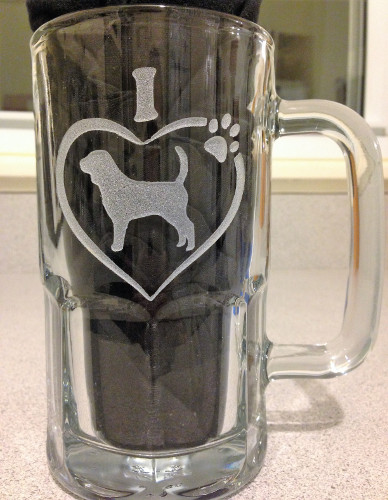 pet etched mug of beagle