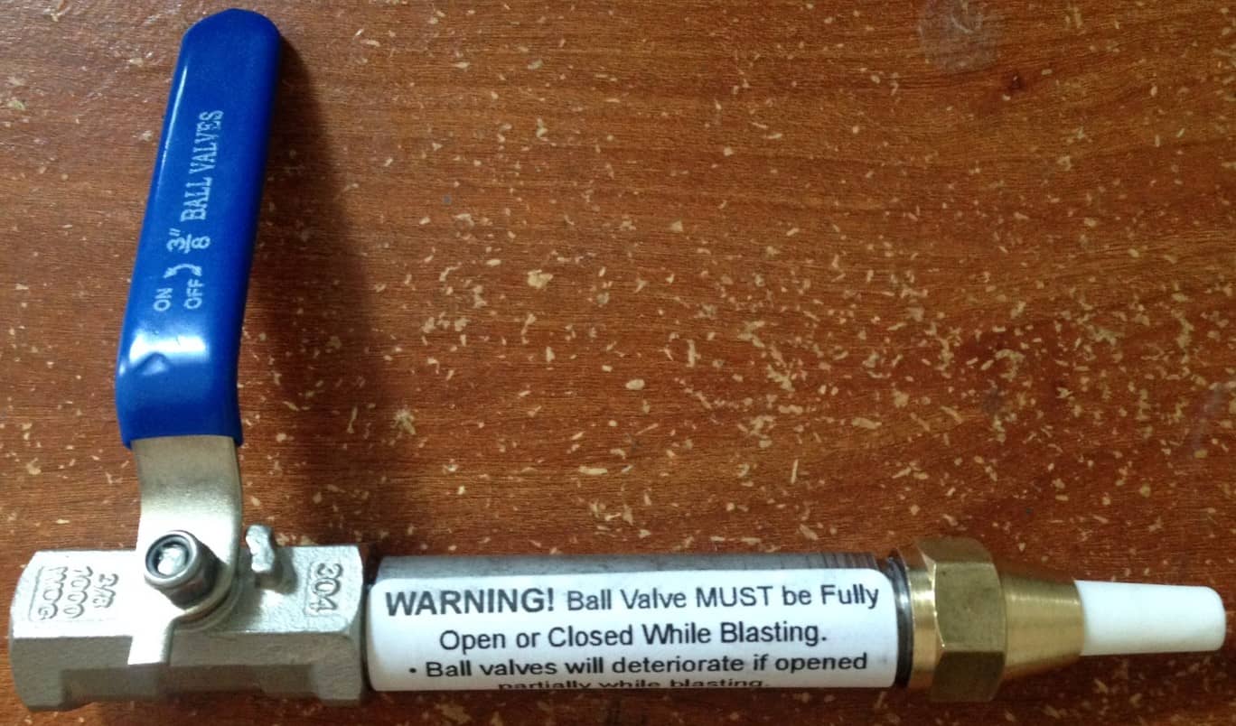 Sandblaster Nozzle Ball Valves Must Be Fully Open or Closed At ALL TIMES